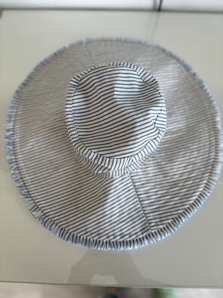 Pásikavý klobúk, reserved,m