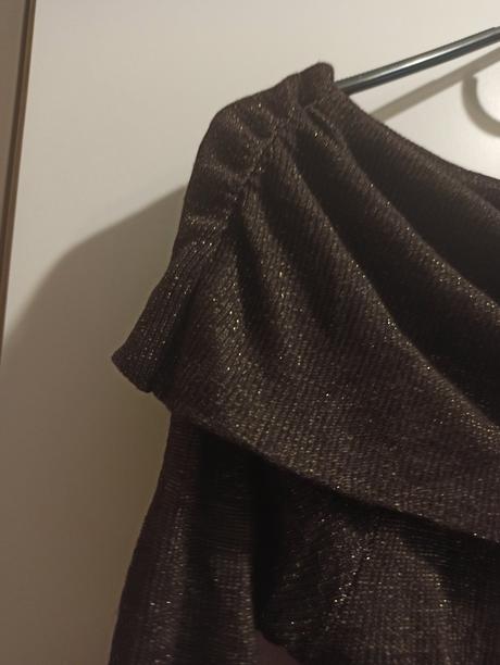 Svetríkové tričko, 36