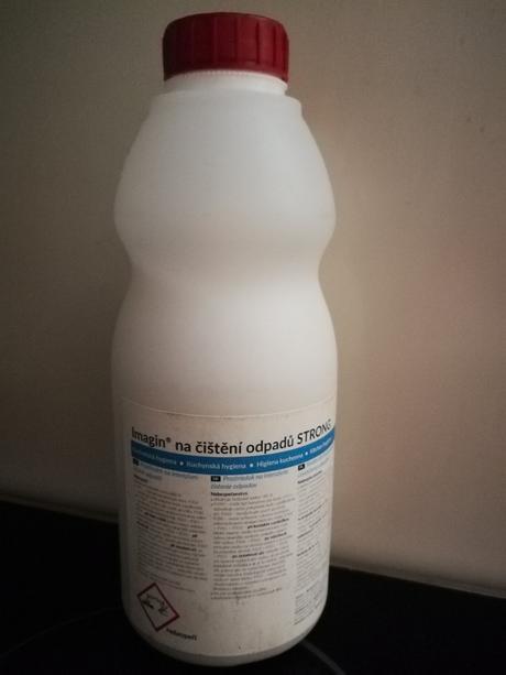 Imagin na čistenie odpadov strong, 