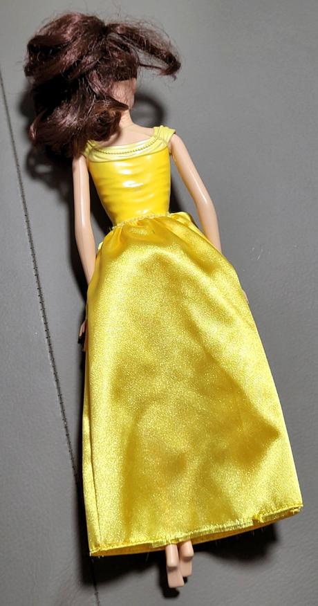 Bábika disney princezná bella - kráska a zviera,