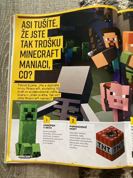 Minecraft oficiálny časopis a veľký plagát, 