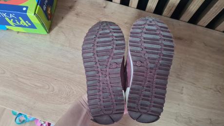 Semisove tenisky/poltopanky, protetika,25