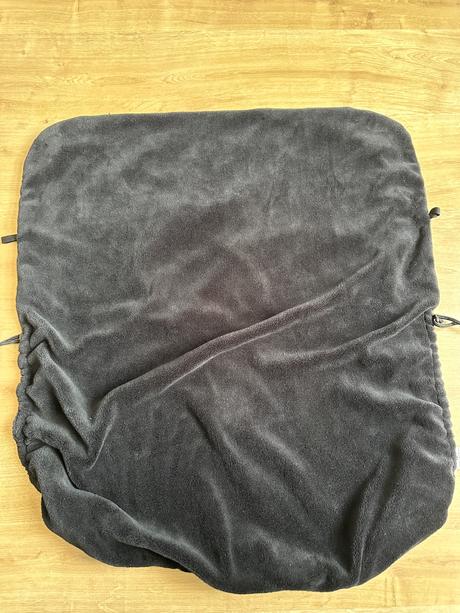 Nepadava deka pinkie,