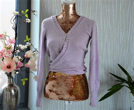 Zavinovací svetrík-s, s