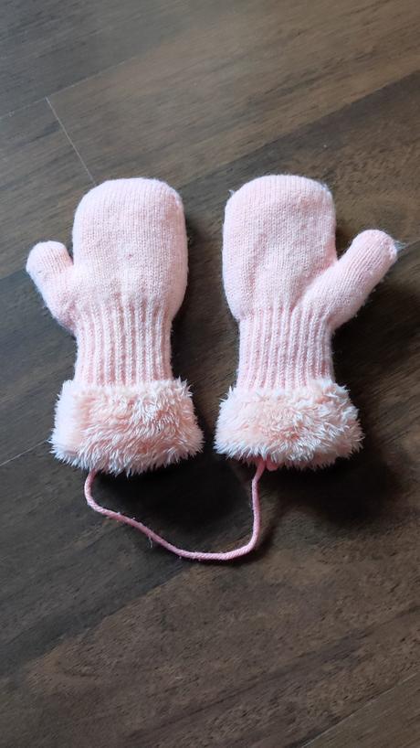 Dievčenské rukavice na zimu, 92