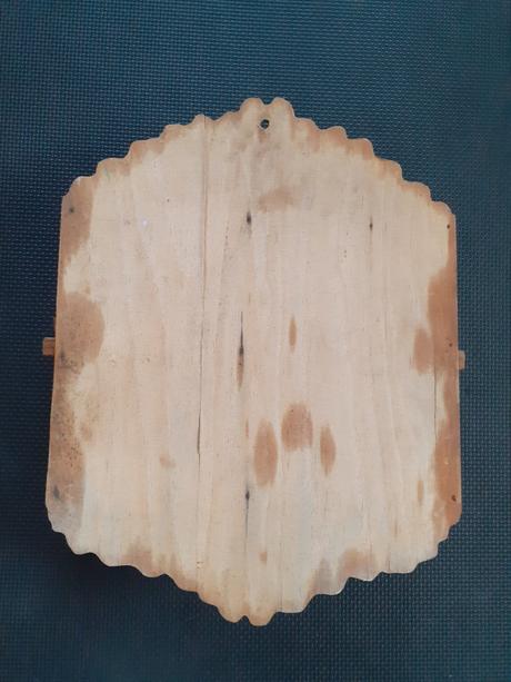 Ľudové drevené police - podpoľanie, 