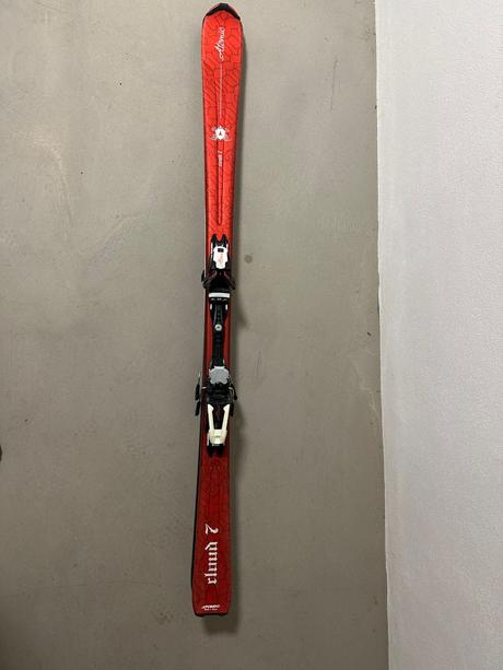 Zjazdové lyže atomic 163 cm, atomic,160-169 cm