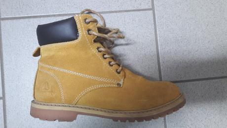 Turisticka obuv/topanky, 36