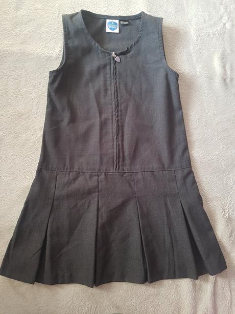 Dievčenské šaty veľ.116, lupilu,116