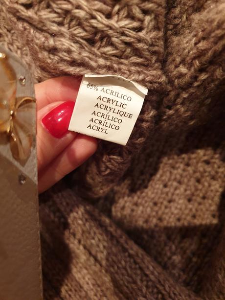 Kozusinovy kardigan, m