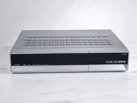 Satelitný prijímač openbox x-810, 
