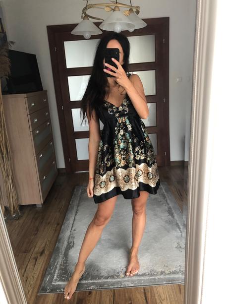 Letné kvetinové šaty, s