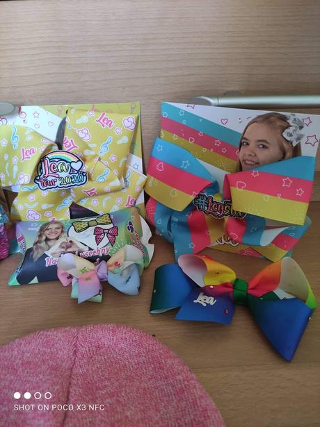 Mašle a čiapka lea, l