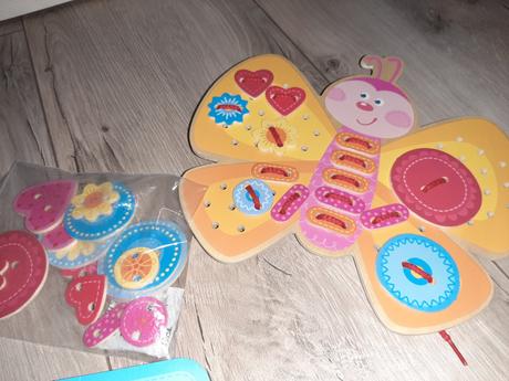 Prevliekačka motýlik haba, 