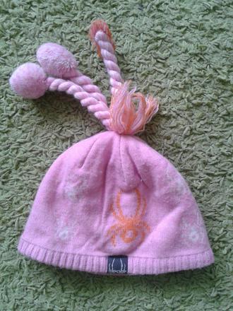 Teplučká čiapka spider, 92