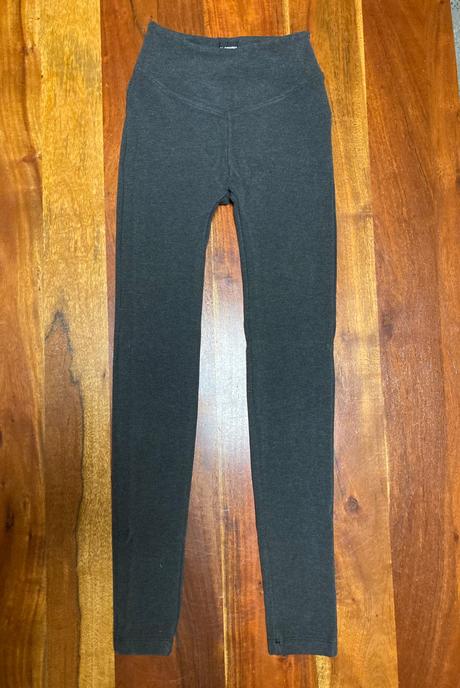 Kvalitné tvarujúce legíny, calzedonia,xs