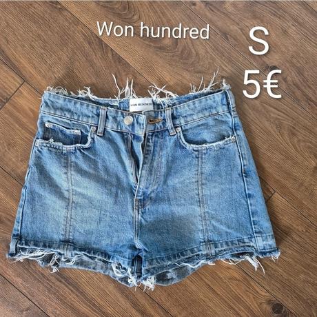 Kraťase a crop top won hundred, s