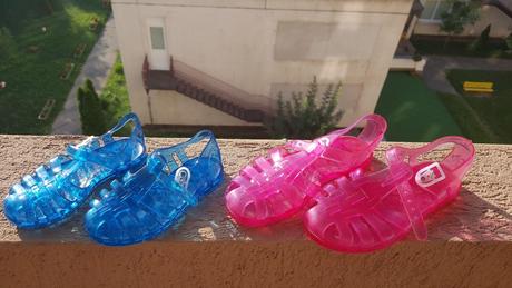 Sandalky do vody, 29