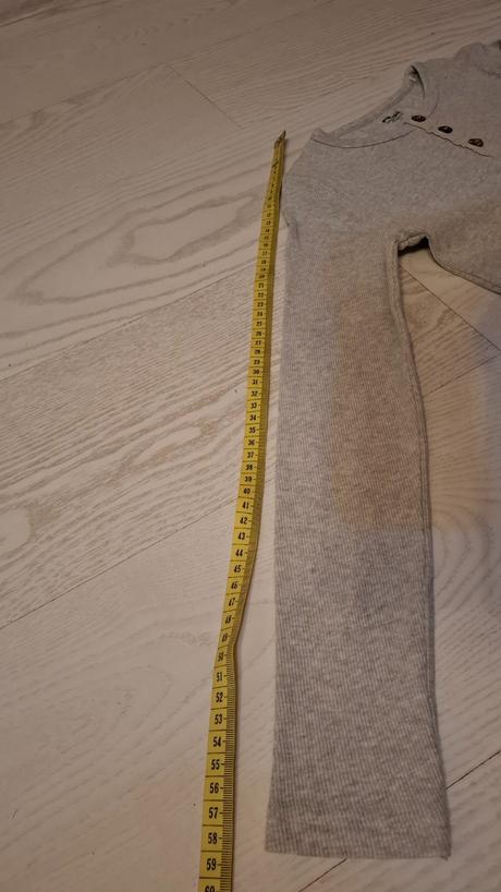 Svetlo šedé tričko, pompdelux,134