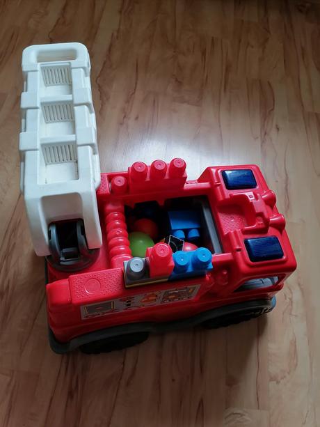 Požiarnické auto + veľké kocky, loptičky, 