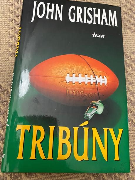 Tribúny john grisham,