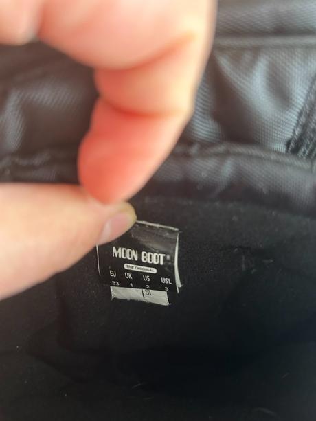 Krásne detské snehule značky moon boot, pc 130 eur, 33