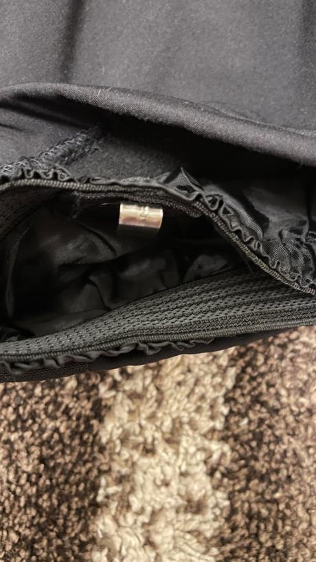 Čierne otepľovaky, authority,152