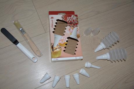 Sada na zdobenie 16-dielna, 