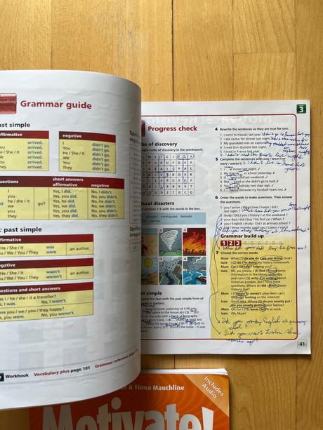 2x učebnica + pz anglicky jazyk motivate2,