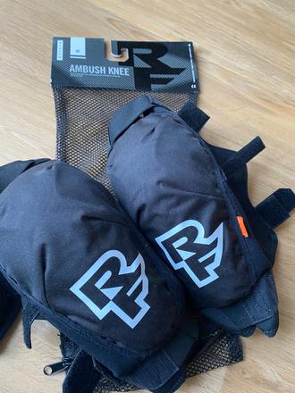 Rače face lakťovej chrániče l, 