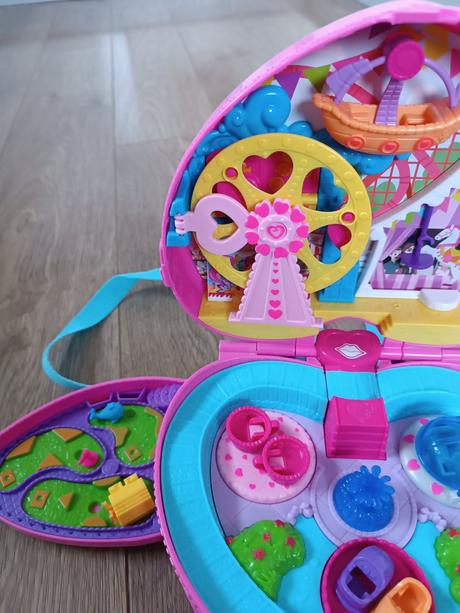 Polly pocket bábiky srdce kolotoče, 