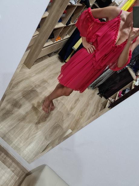 Romantické šaty, 36