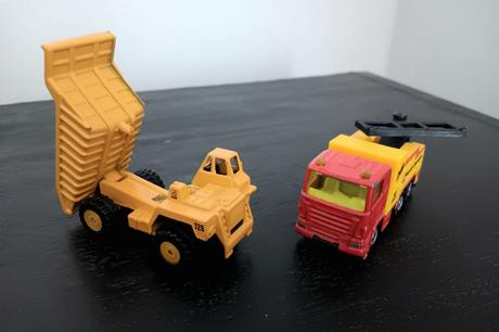 2 autá- cena spolu, 