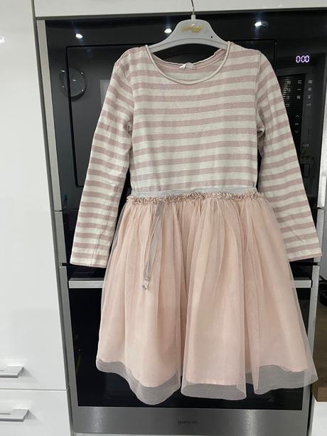 Dievčenské šaty velk 6-7rok, 122