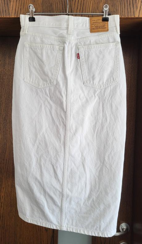 Rifľová bile sukňa, levis,26