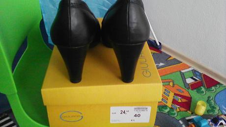 Nenosene stylove a zaroven klasicke lodicky, humanic,40