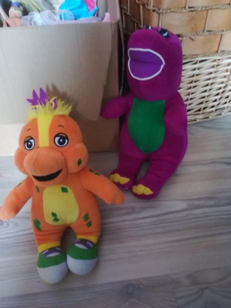 Barney 2ks  cena je už aj s poštovným, 