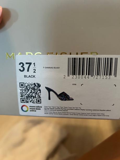 Šľapky na opätku, 37