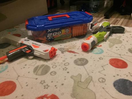 Nerf pistolky plus náboje, 