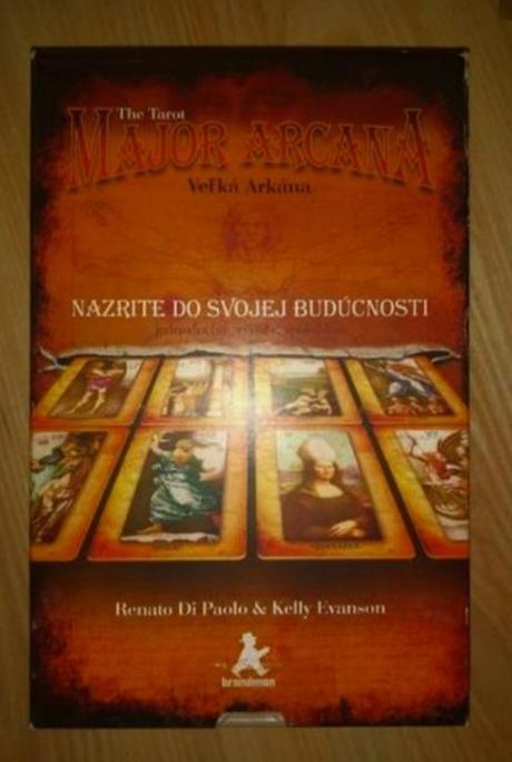 Tarot obsahuje aj knižku s kartý,