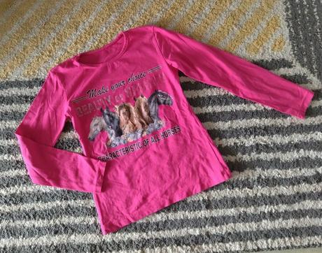 Koníkové tričko, 140