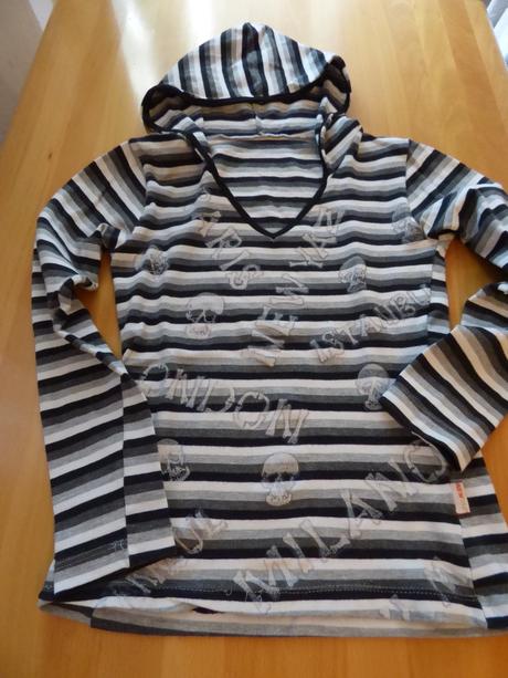 Tričko s kapucou, 134