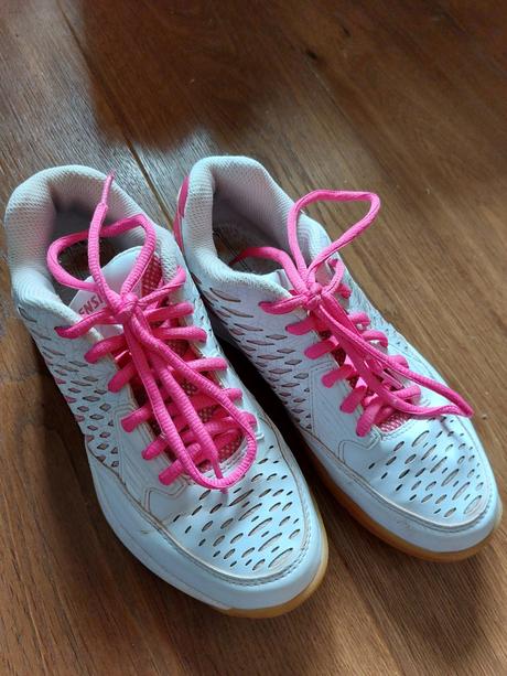 Dvoje tenisky, lotto,36