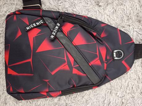 Červeno čierna cross body taška, 