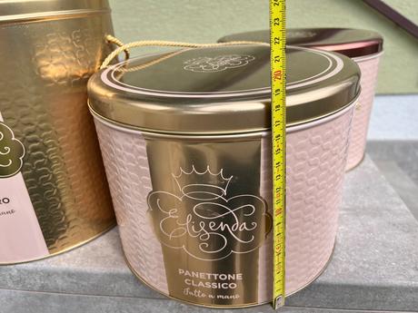 Veľké plechové krabice na odkladanie vecí, 