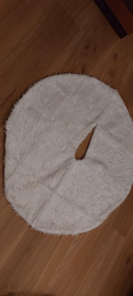 Kožušina pod vianočný stromček, 