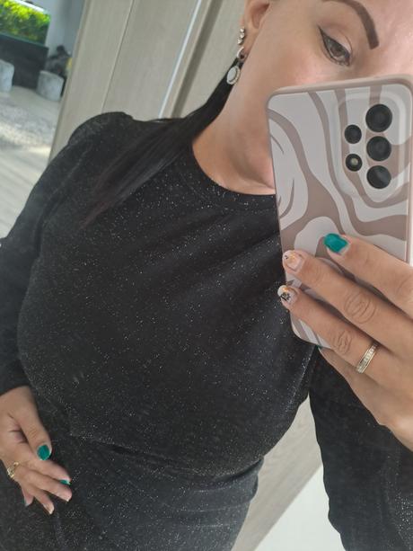 Krásne saty na vecierok, 42