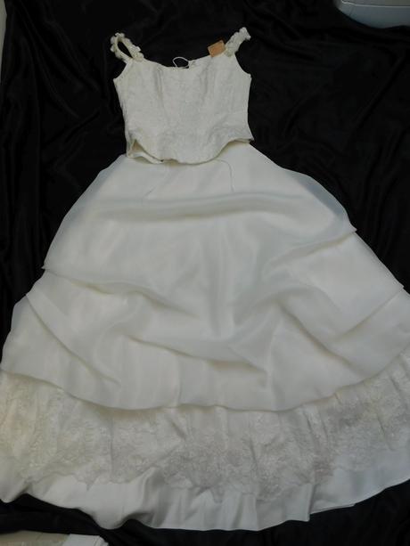 Luxusne nadherne svadobne saty(komplet), 38