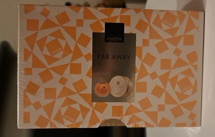 Avon set,