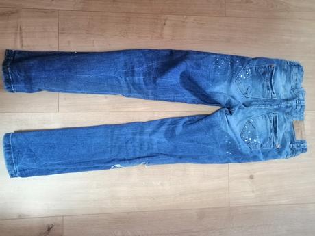 Roztrhané rifle, takko,146